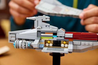 LEGO Star Wars Nava de asalt Acclamator-Class