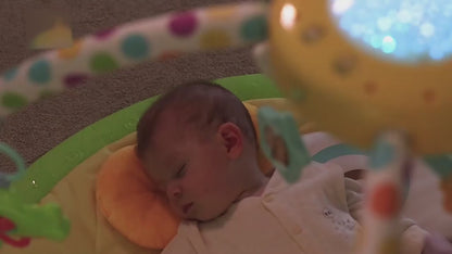 Saltea de joacă Carusel bebe 3-în-1 cu pian muzical, proiector stelar și jucării suspendate